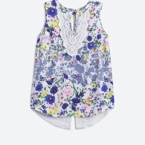 Daniel Rainn Quin Sleeveless Keyhole Crochet Blouse